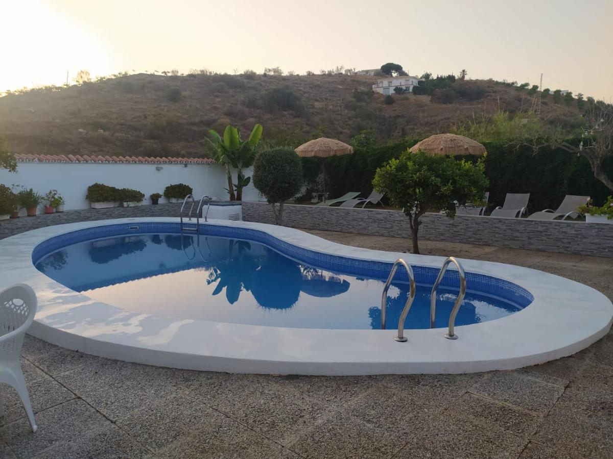 Villa Candela En Benajarafe Piscina Privada Extérieur photo